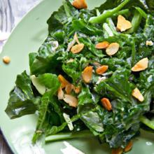 Crunchy Green Delight: The Ultimate Spinach Almond Salad Guide