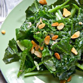 Crunchy Green Delight: The Ultimate Spinach Almond Salad Guide
